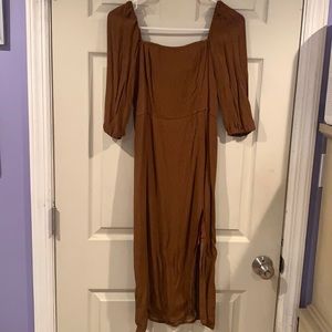 Abercrombie & Fitch Polka Dot MIDI dress